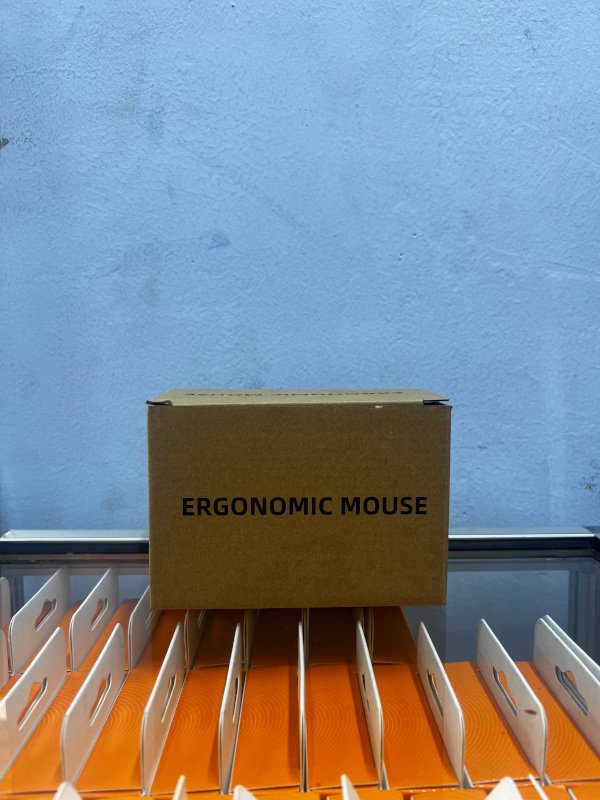 Ergonomic mouse front